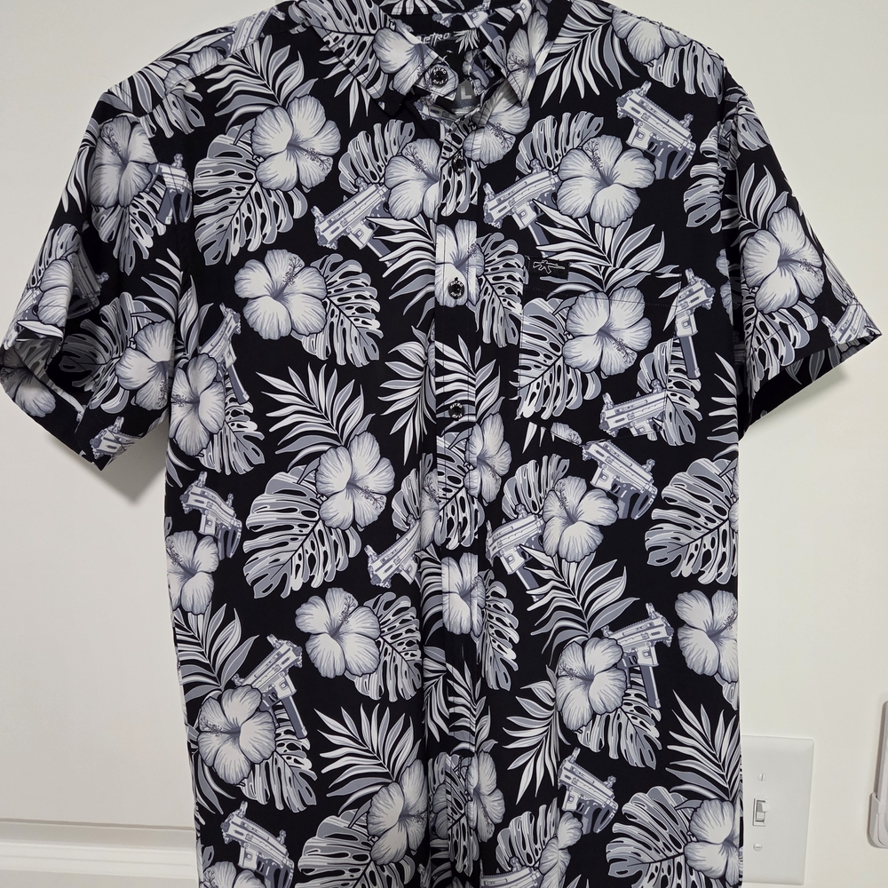 Retro Rifle Black and White Floral Men's Shirt